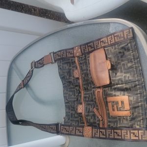 Vintage Fendi crossbody